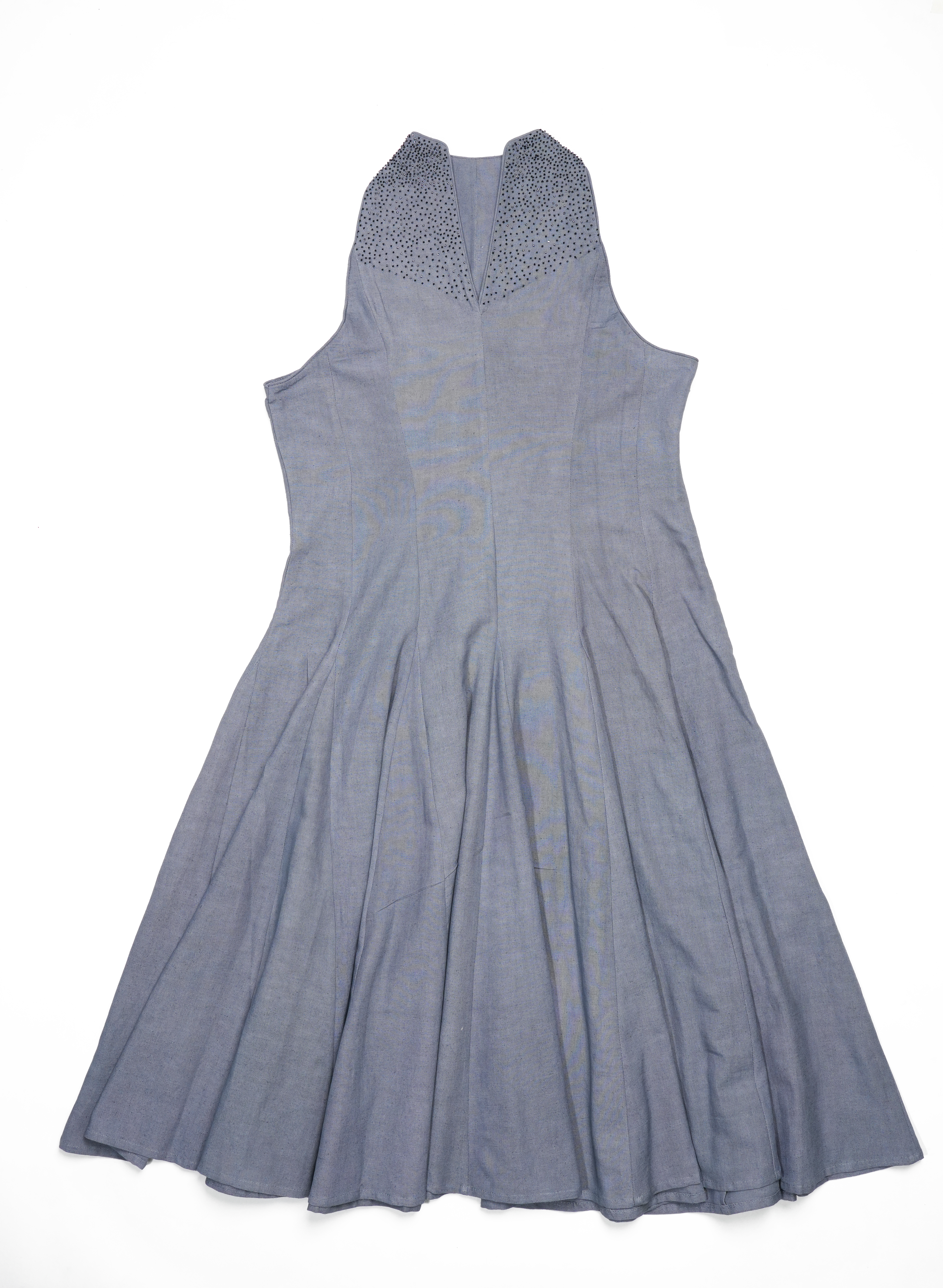 Grey Beads Embroidered Panel Dress - cloth image 2